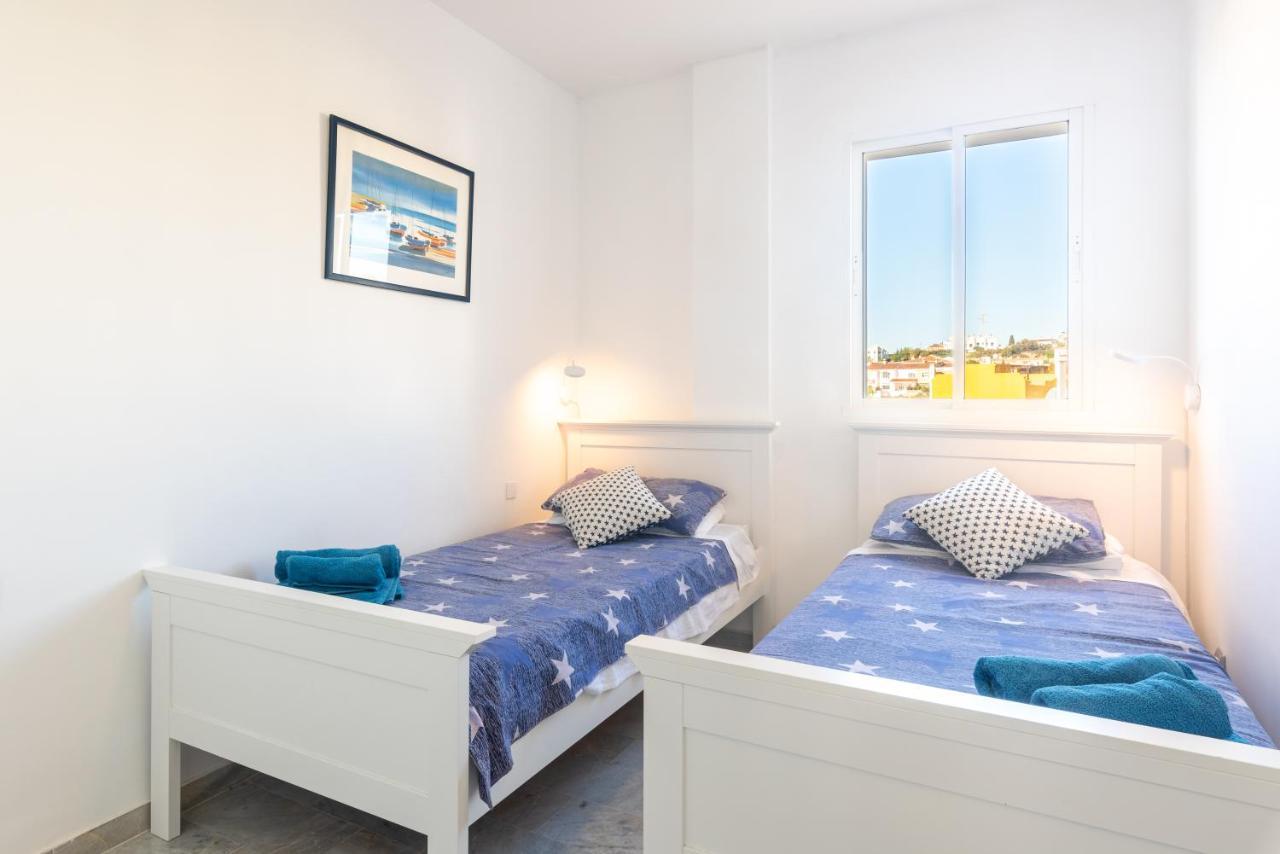 Luxury 3 Bed Apartment Torreblanca Фуeнхирола Екстериор снимка