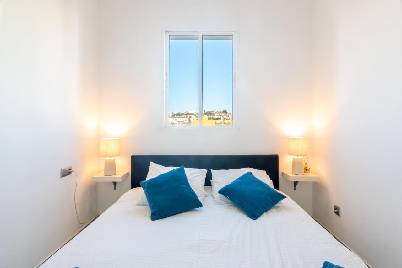 Luxury 3 Bed Apartment Torreblanca Фуeнхирола Екстериор снимка